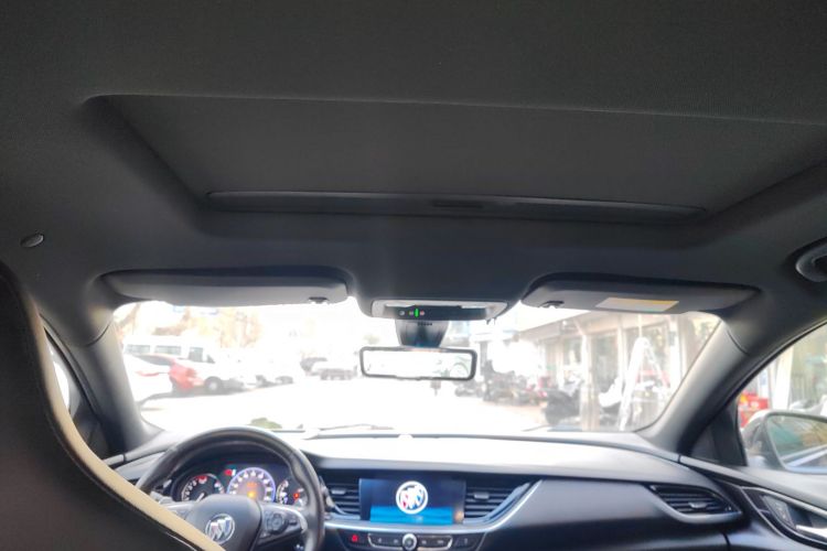 别克 君威 2020款 GS 28T 尊贵型中控内饰22