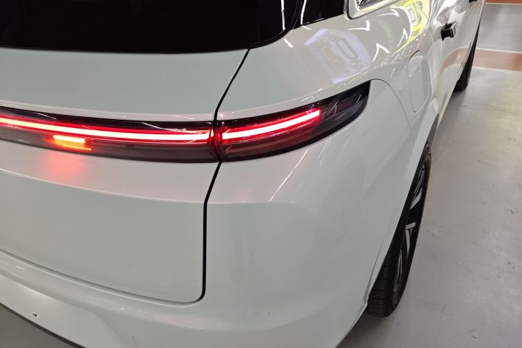 理想汽车 理想L7 2023款 Air车身外观9