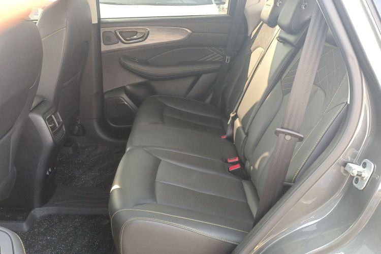 荣威RX5 2021款 PLUS 330TGI 自动国潮智臻版中控内饰21