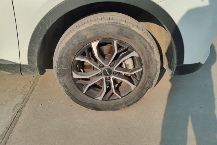 哈弗H6 2023款 国潮版 1.5T 自动都市版车身外观10