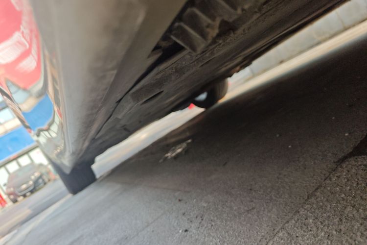 宝马3系GT 2017款 320i 时尚型局部细节9002