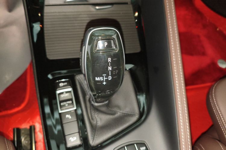 宝马X1 2020款 xDrive25Li 尊享型局部细节18