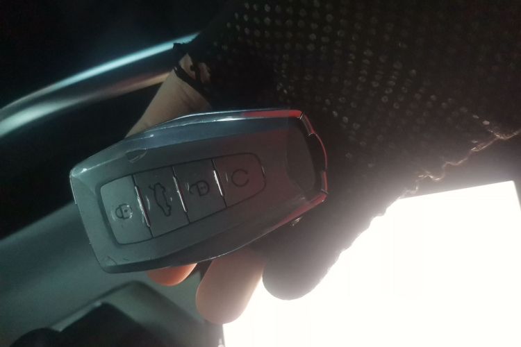 吉利汽车 缤越 2023款 1.5T DCT铂金版中控内饰11