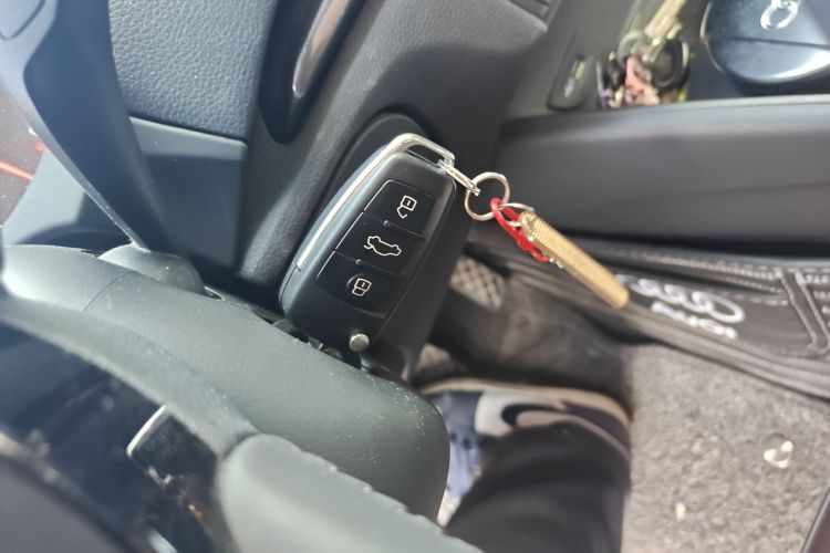 奥迪A3 2019款 Sportback 35 TFSI 时尚型 国VI中控内饰7001