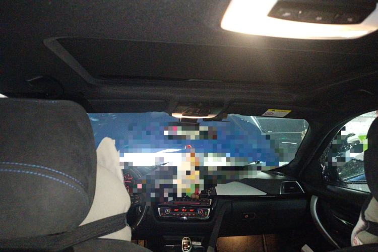 宝马3系 2017款 320i M运动型局部细节22