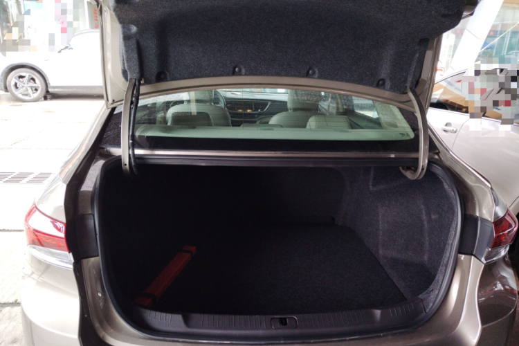 别克 英朗 2021款 典范 1.5L 自动精英型局部细节23