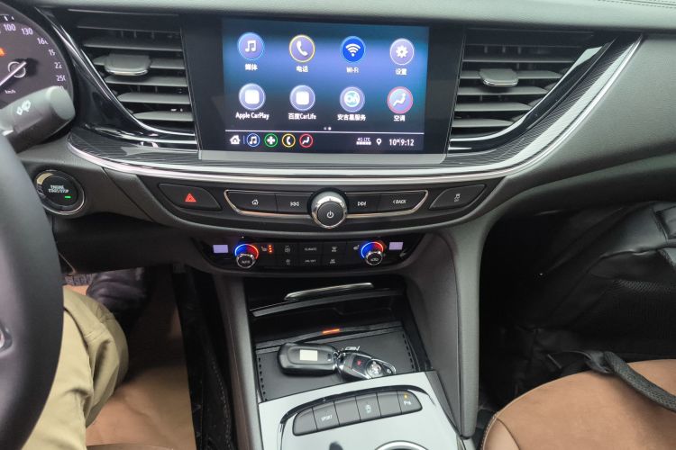 别克 君威 2023款 552T 智享型中控内饰16