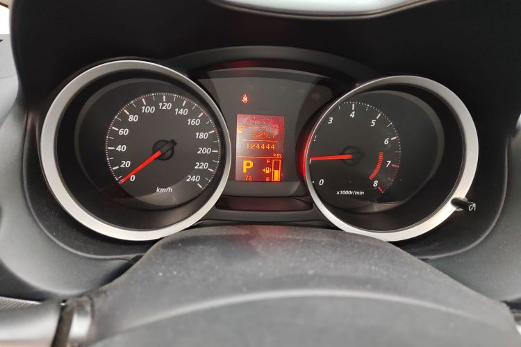 三菱 翼神 2012款 贺岁版 1.8L CVT舒适型中控内饰14