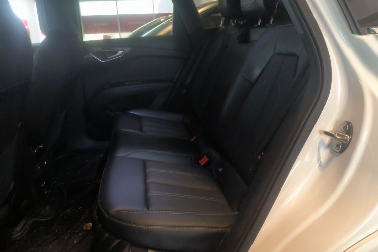 奥迪Q4 e-tron 2024款 40 e-tron 创境版中控内饰21