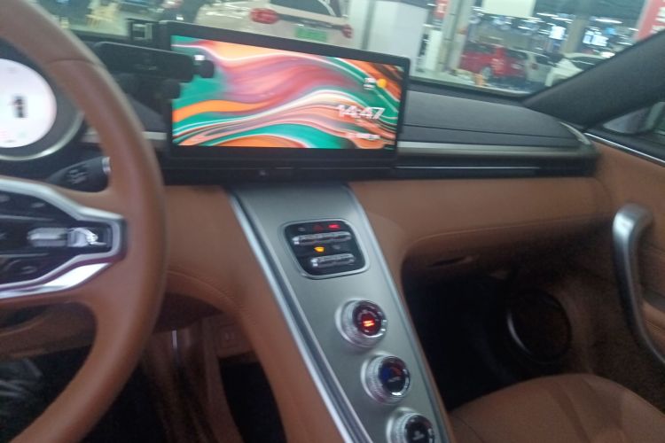 欧拉闪电猫 2022款 555km 豪华版中控内饰16