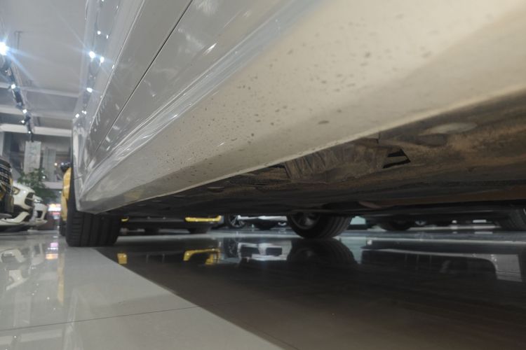 宝马4系 2019款 425i M运动曜夜版局部细节9001