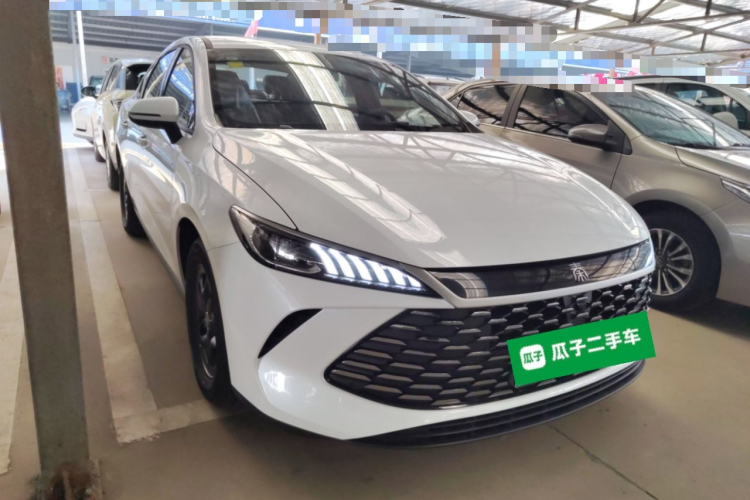 比亚迪 秦PLUS 2025款 DM-i 智驾版 55KM领先型车身外观6002