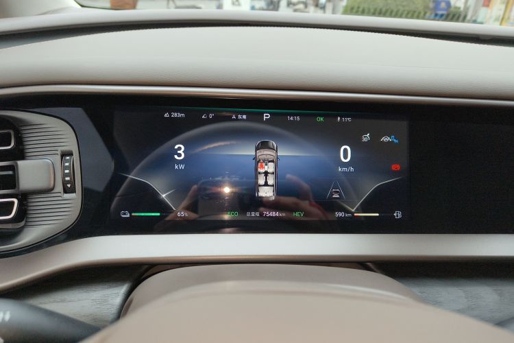 腾势D9 2022款 DM-i 1040 尊贵型中控内饰14