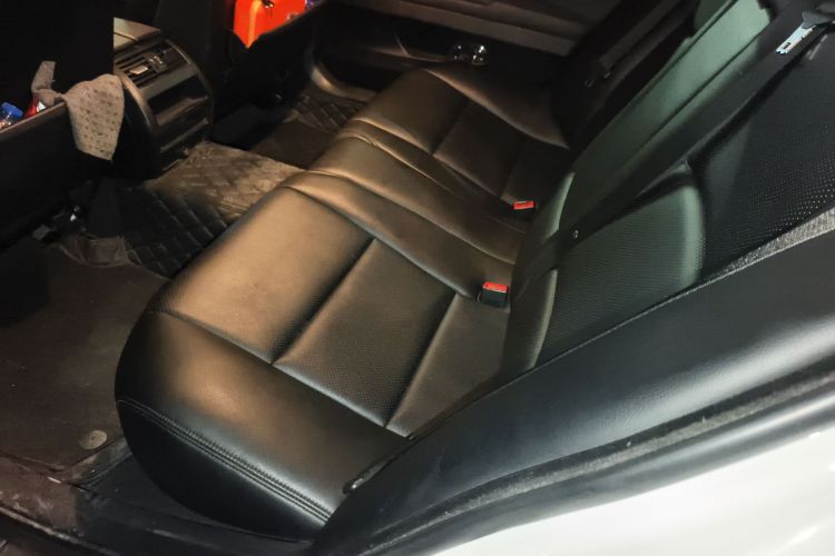 宝马5系 2013款 520Li 典雅型中控内饰7004