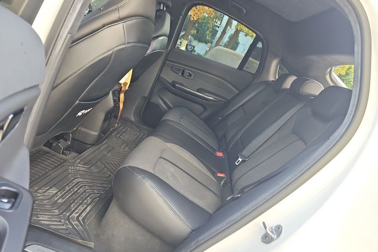 蔚来EC6 2020款 605KM 运动版中控内饰21