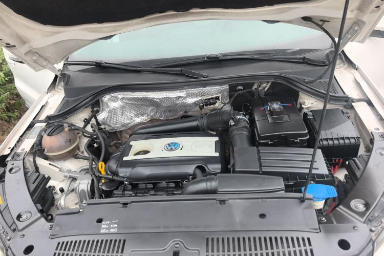 大众 途观 2015款 1.8TSI 自动两驱豪华型机舱底盘24