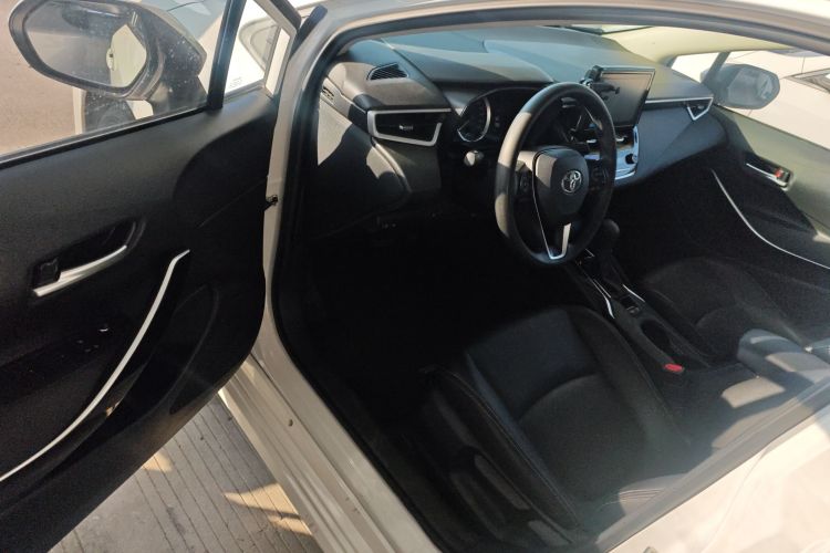 丰田 卡罗拉 2021款 双擎 1.8L E-CVT精英版中控内饰7003