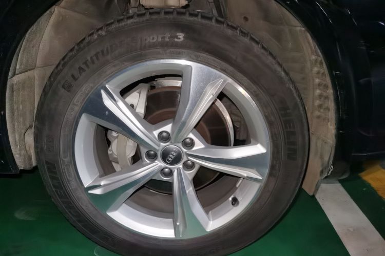 奥迪Q5L 2018款 40 TFSI 荣享进取型 国VI车身外观6007