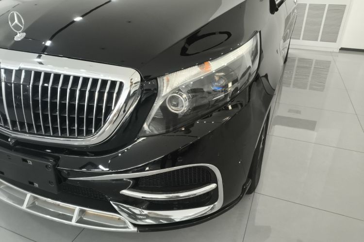 奔驰 威霆 2021款 2.0T 精英版 7座局部细节36