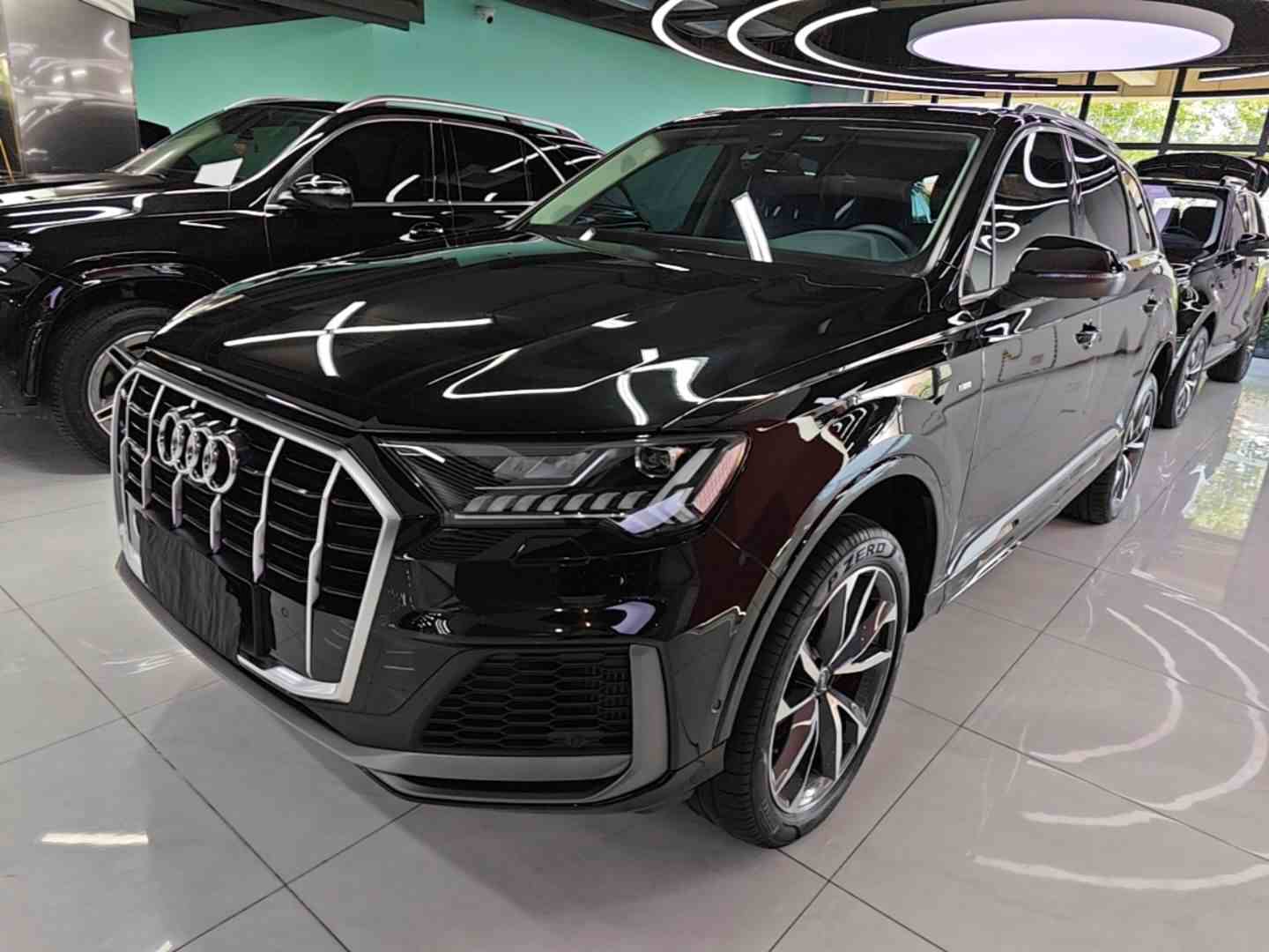 奥迪Q7 2023款 55 TFSI quattro S line运动型(2)