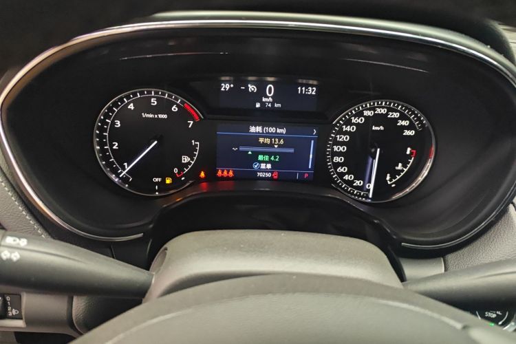 凯迪拉克CT5 2022款 28T 风尚型中控内饰14