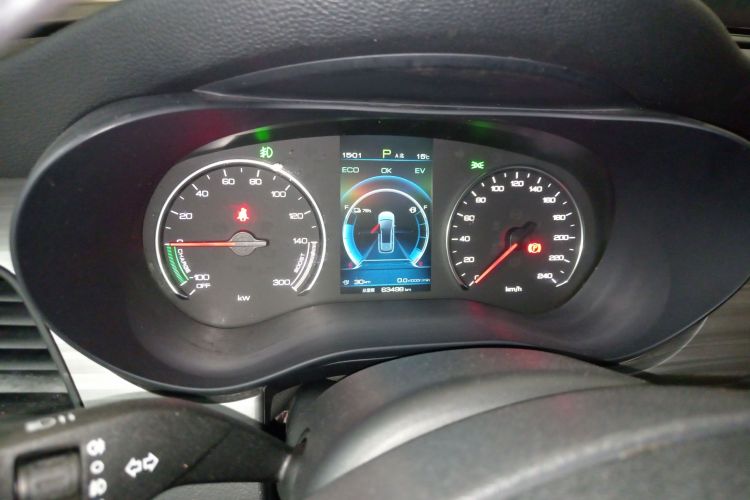 比亚迪 宋MAX新能源 2019款 DM 1.5T 智联致进型 7座 国VI中控内饰14