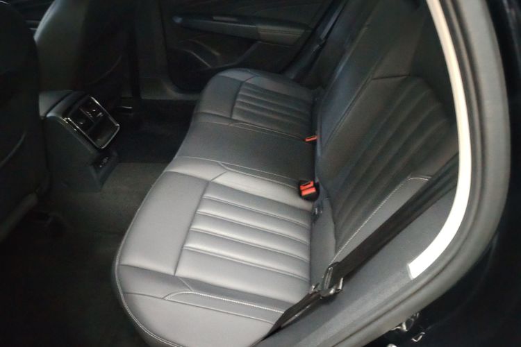 大众 帕萨特 2024款 280TSI 商务版中控内饰7004