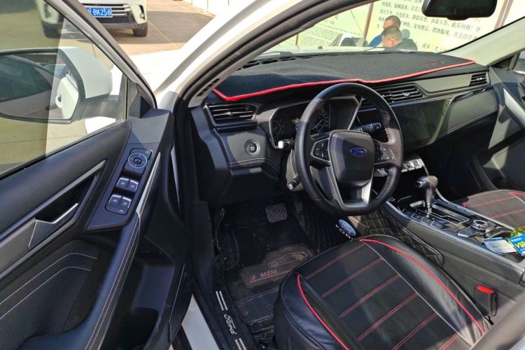 福特 2020款 领界S EcoBoost 145 CVT铂领型中控内饰20