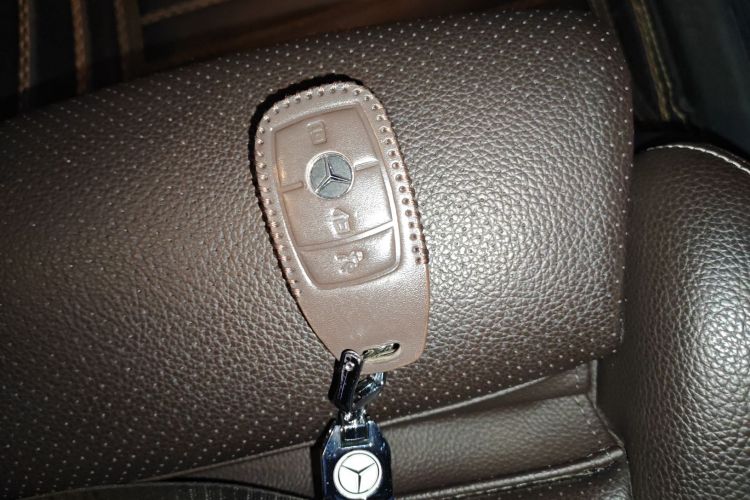 奔驰GLC 2020款 改款 GLC 300 L 4MATIC 动感型中控内饰11