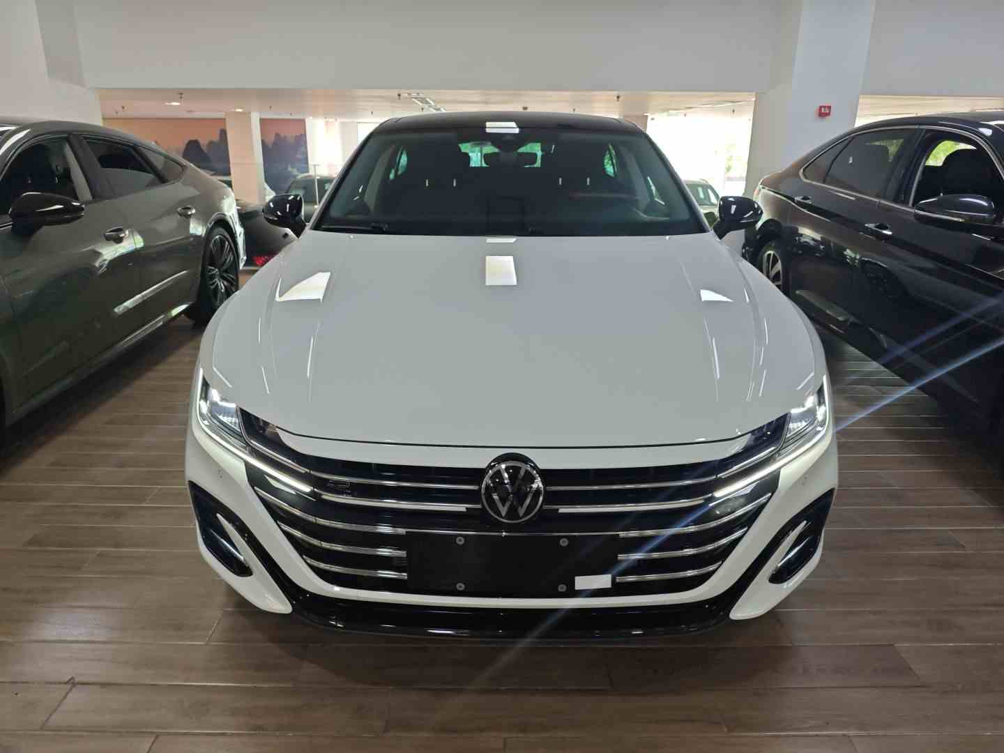 一汽-大众CC 2024款 380TSI 夺目 众享款(1)