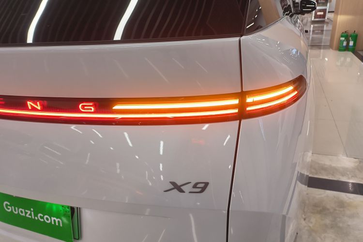 小鹏X9 2025款 740超长续航 Max车身外观9