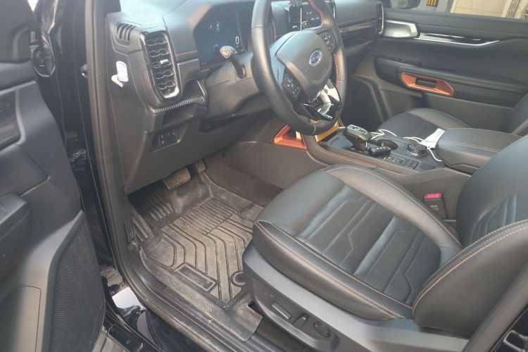 福特 游骑侠Ranger 2023款 探迹四驱自动版 汽油中控内饰20