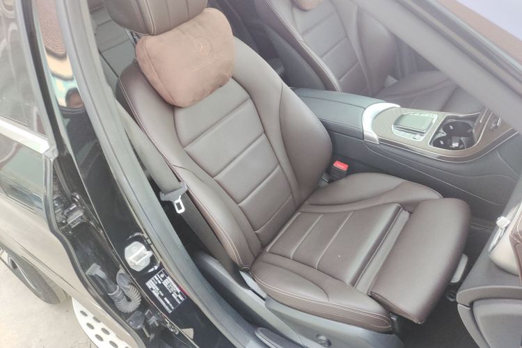 奔驰GLC 2022款 改款 GLC 300 L 4MATIC 动感型臻藏版局部细节41