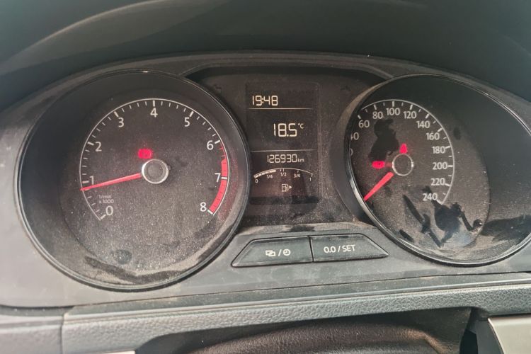 大众 朗逸 2015款 1.6L 手动风尚版中控内饰15