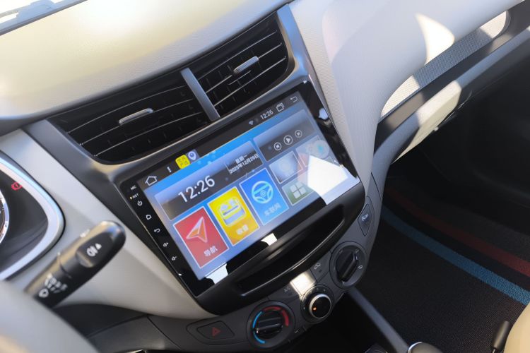 雪佛兰 2015款 赛欧3 1.3L AMT理想版中控内饰16