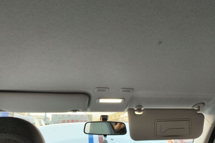 吉利银河 2024款 熊猫mini 200km 耐力熊中控内饰22