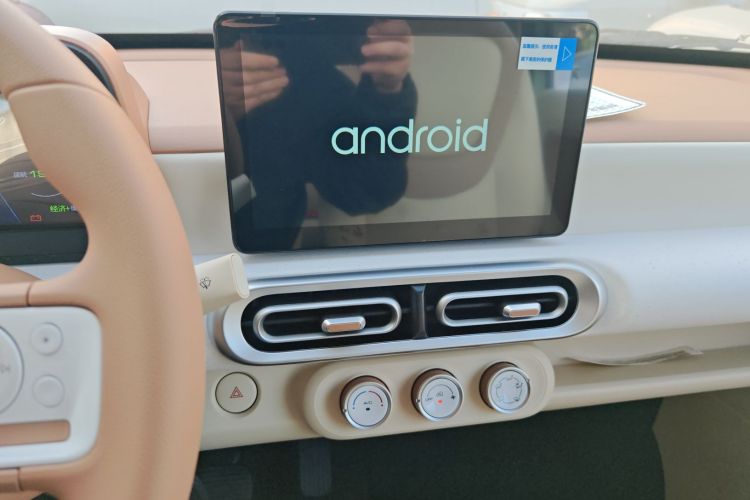 五菱汽车 宏光MINIEV 2024款 第三代 215km 青春版中控内饰16