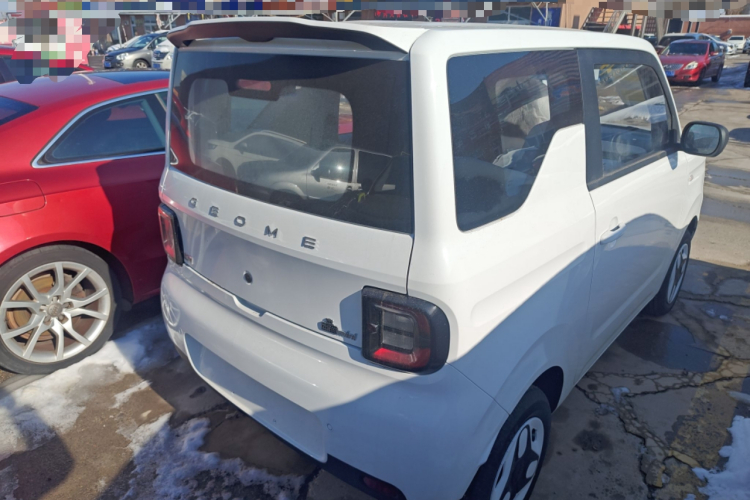 吉利银河 熊猫 2025款 210km 元气熊车身外观6005