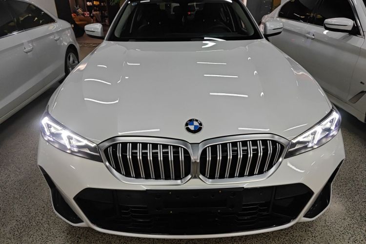 宝马3系 2024款 320Li M运动套装车身外观2