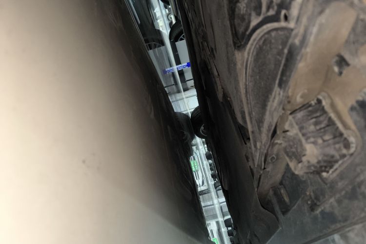 宝马5系 2014款 525Li 豪华设计套装局部细节9001