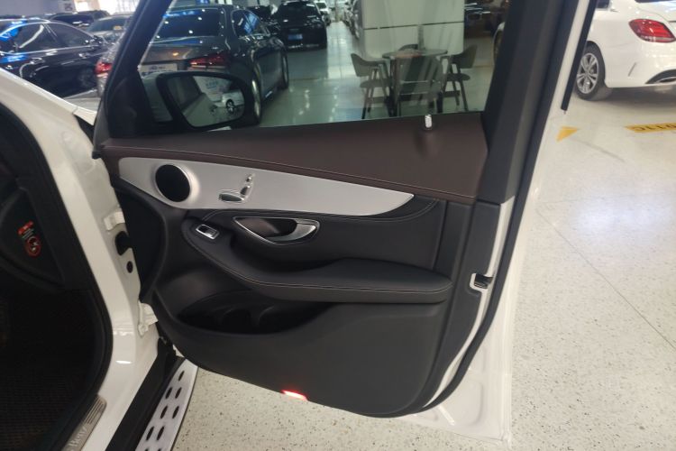 奔驰GLC 2020款 GLC 260 L 4MATIC 动感型中控内饰42