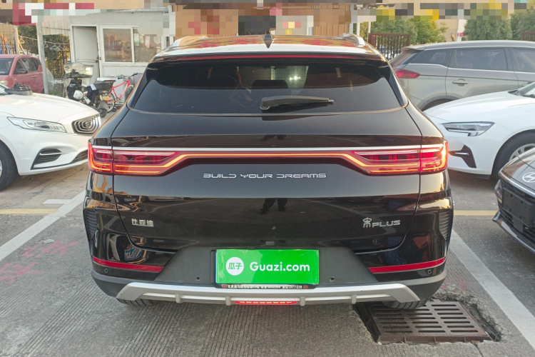 比亚迪 宋PLUS 2020款 1.5T 自动旗舰型车身外观6