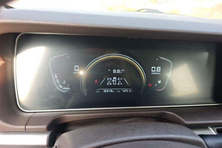 BAW北汽制造 锐胜王牌M7 2023款 1.6L 标轴创富型 7座中控内饰14