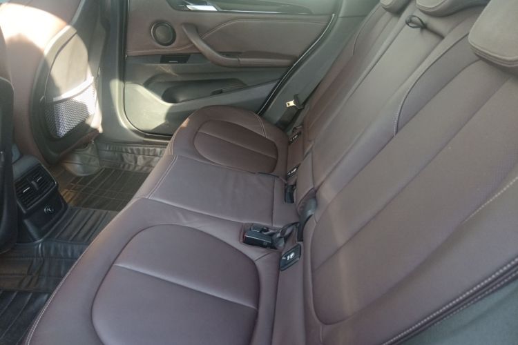 宝马X1 2016款 xDrive20Li 豪华型中控内饰7004