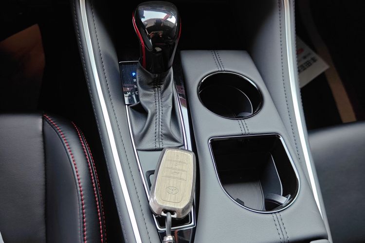 丰田 亚洲龙 2024款 2.0L 进取版中控内饰18