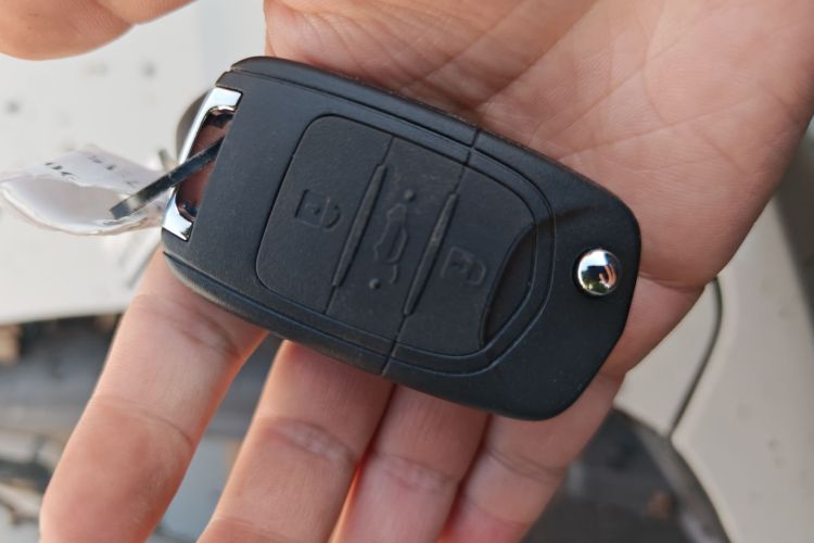 五菱汽车 宏光MINIEV 2024款 第三代 215km 青春版中控内饰11