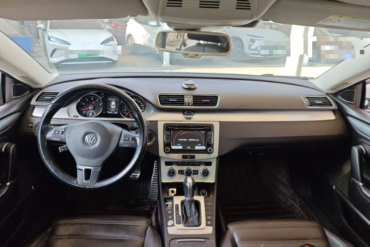 一汽-大众CC 2015款 2.0TSI 至尊型中控内饰12