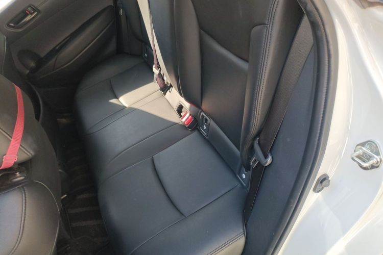 丰田 卡罗拉锐放 2022款 2.0L 先锋版中控内饰21