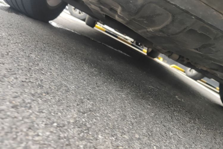 现代 朗动 2013款 1.6L 自动尊贵型局部细节9001