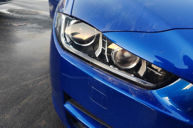 捷豹XEL 2019款 2.0T 200PS 精英版车身外观8